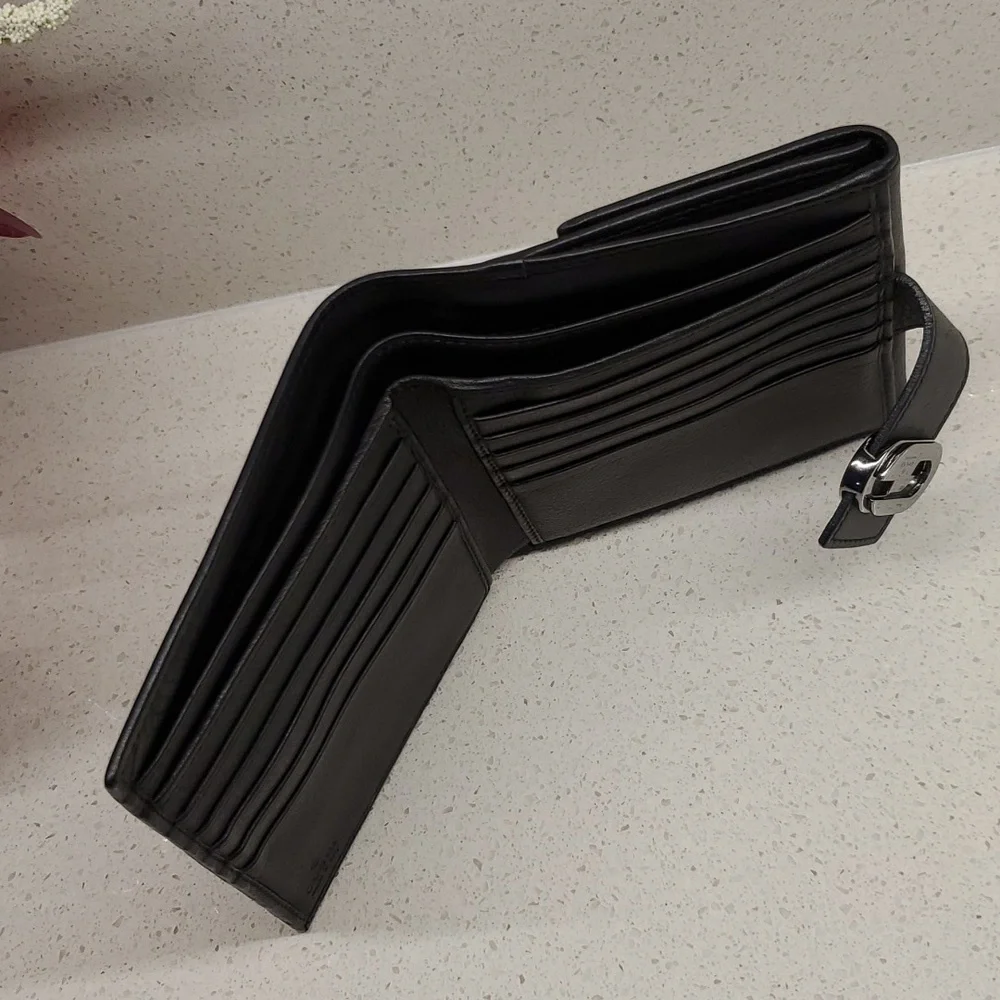 Mens GUCCI leather wallet - Picture 7 of 9